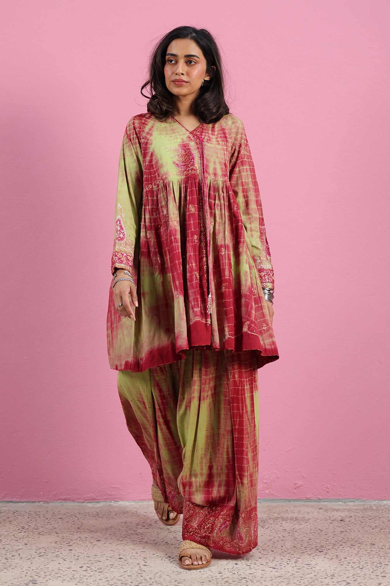Tidal Tones Embroidered Set