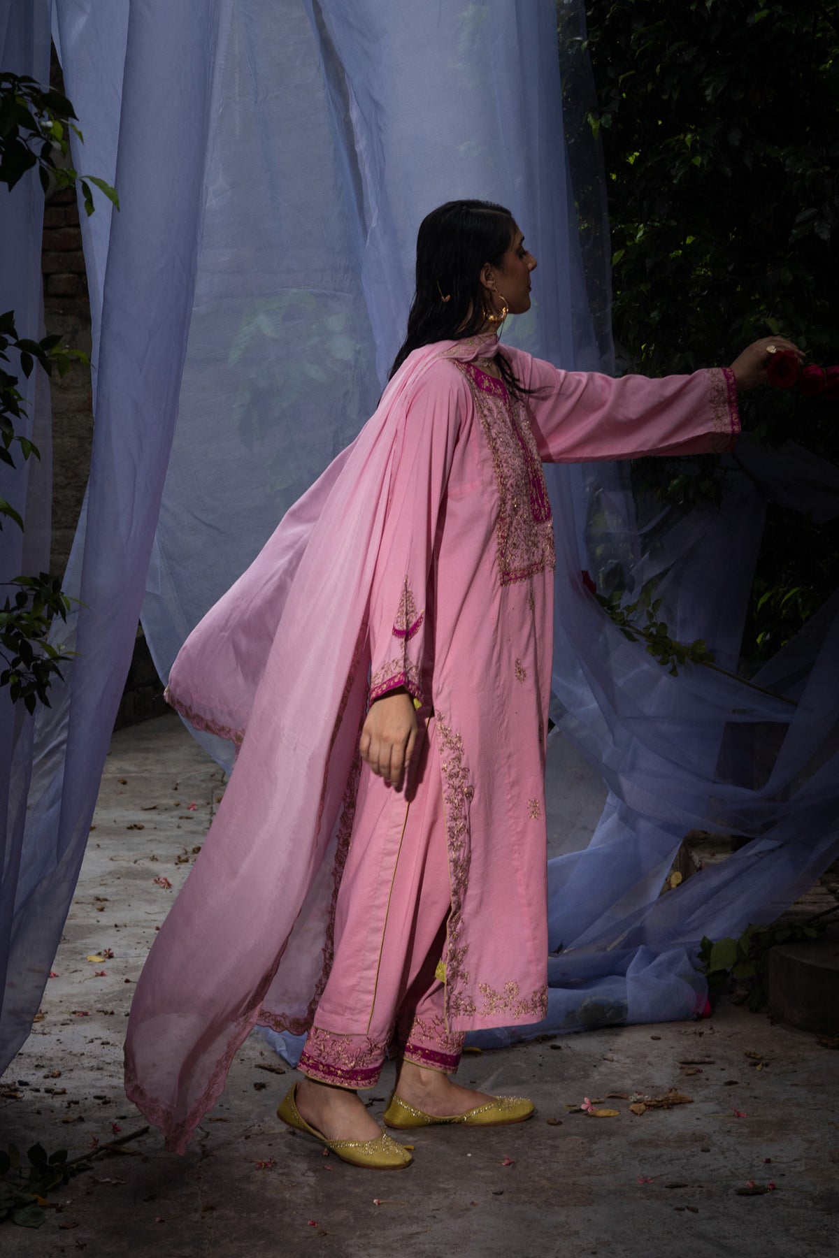 Zar Riwaayat Embroidered Ensemble
