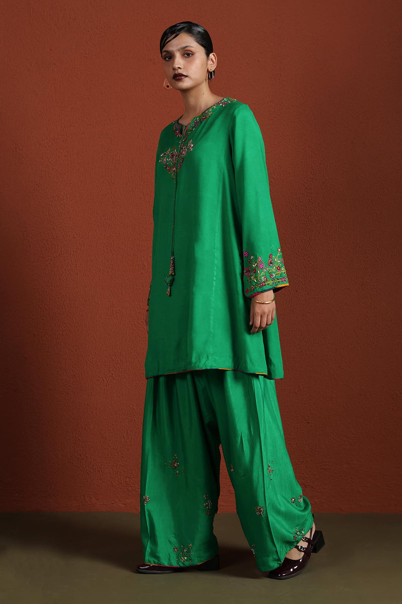 Dewdrop Embroidered Set
