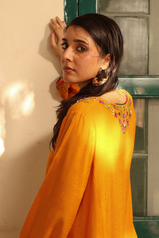 Dewdrop Embroidered Set