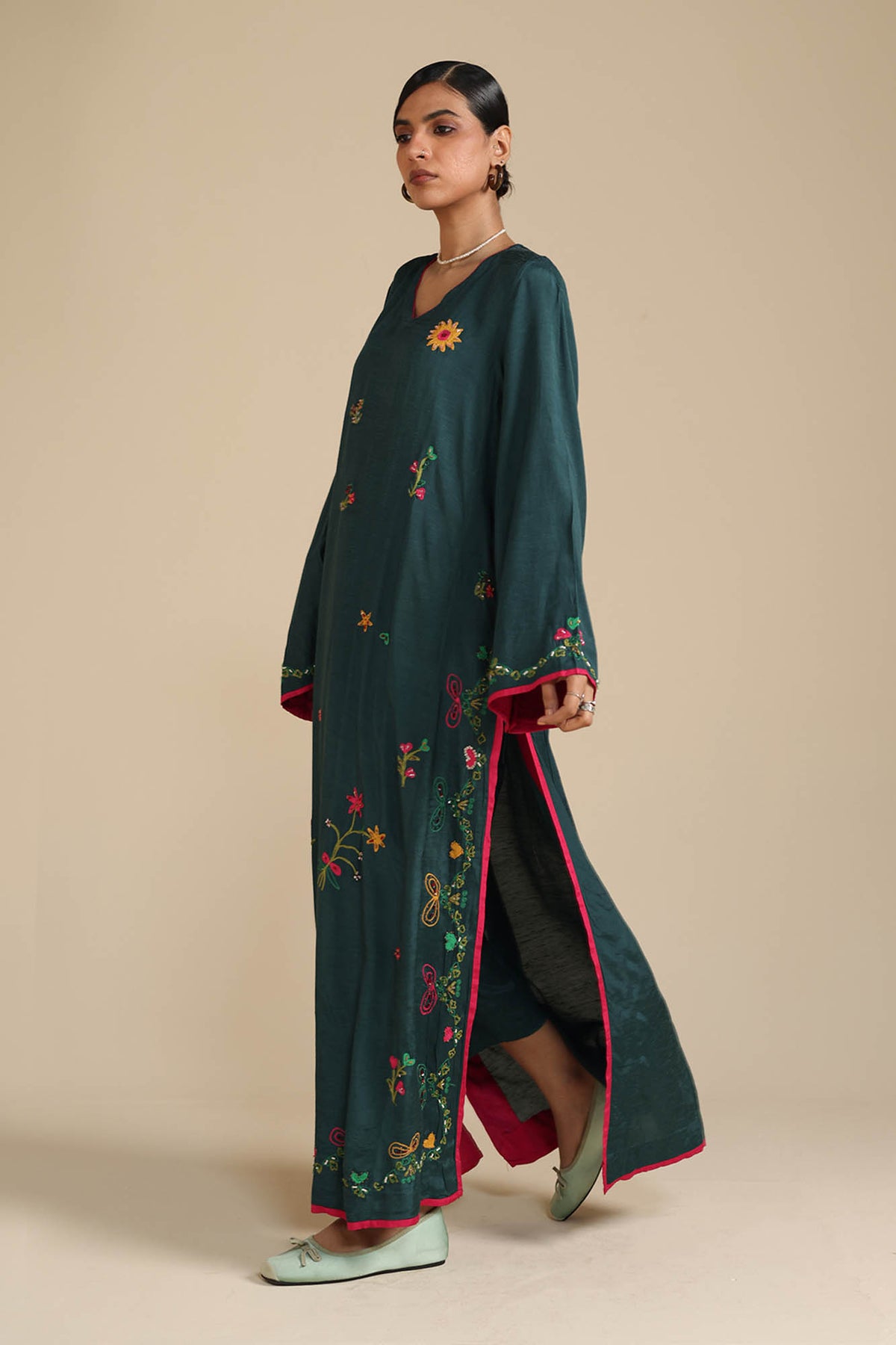 Embroidered Reverie Set