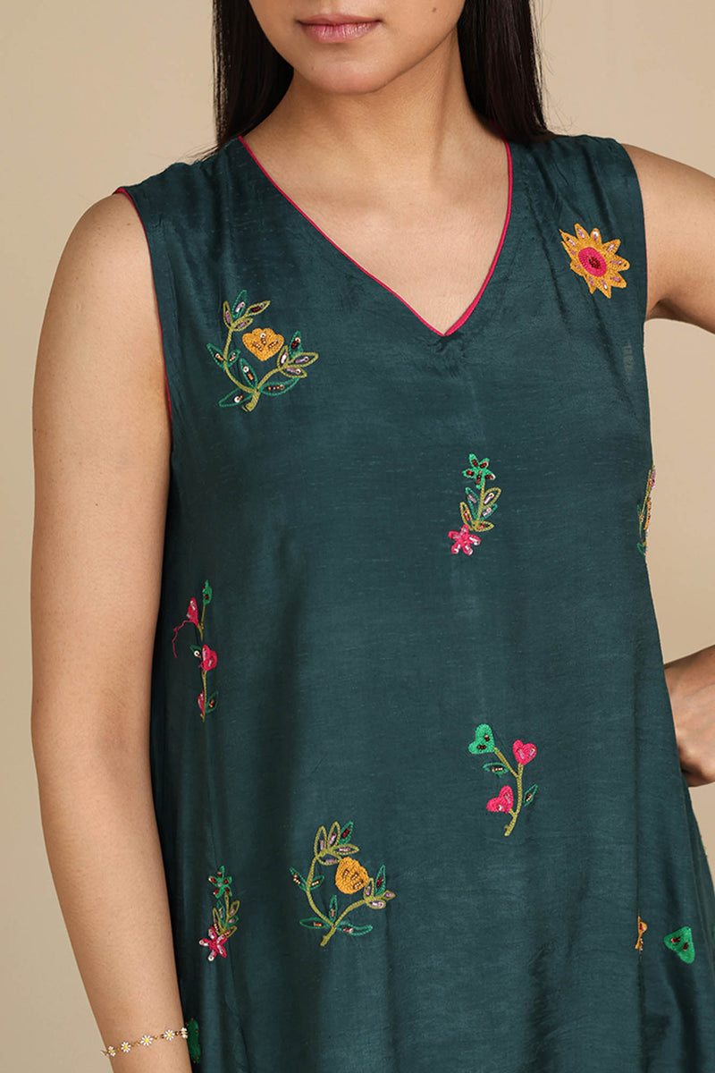 Embroidered Reverie Set