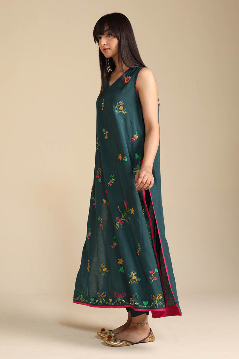 Embroidered Reverie Set