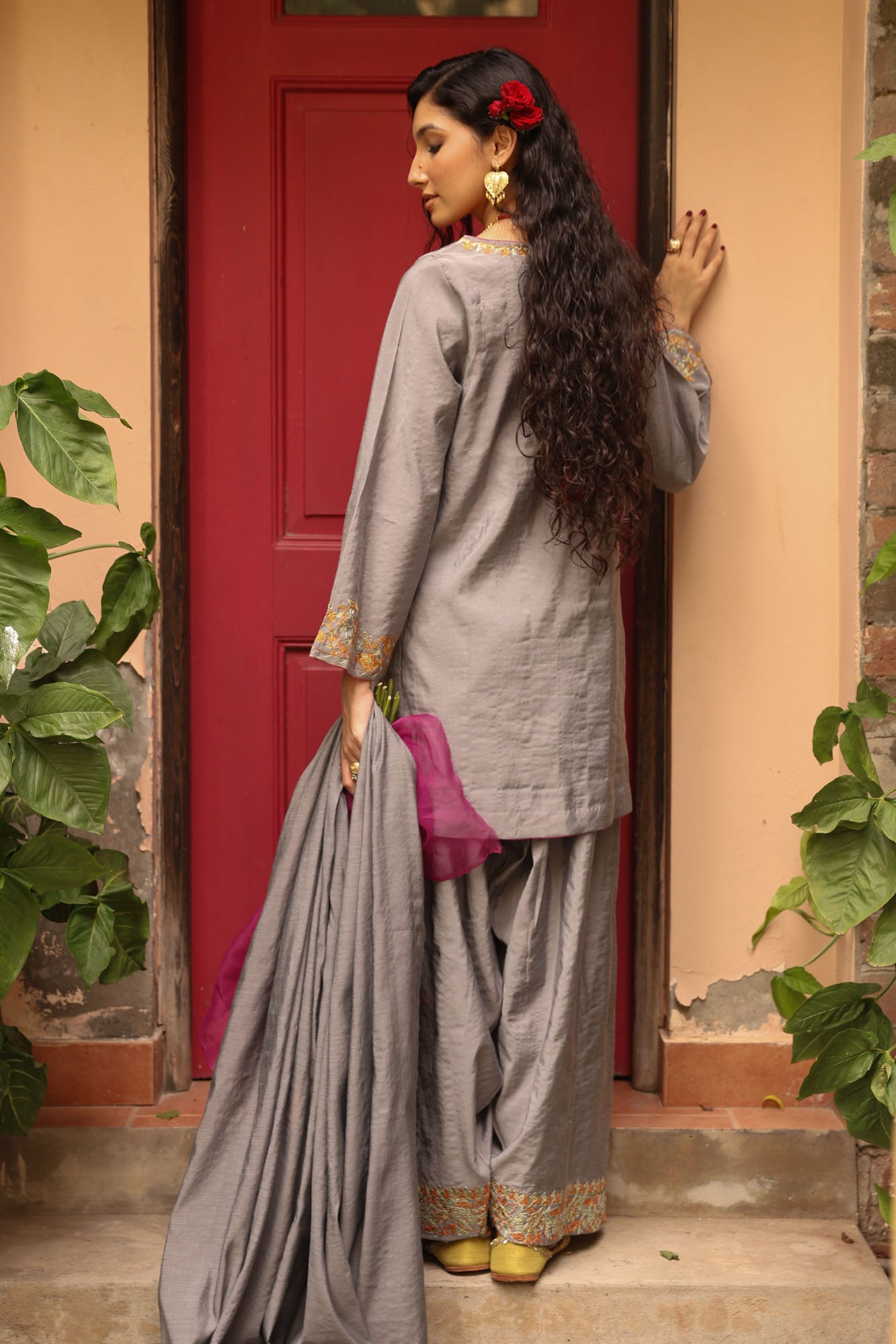 Embroidered Opulent 3-Piece Ensemble