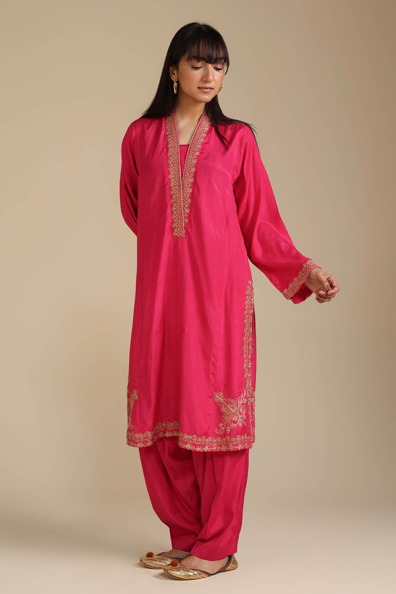 Embroidered Divine Set