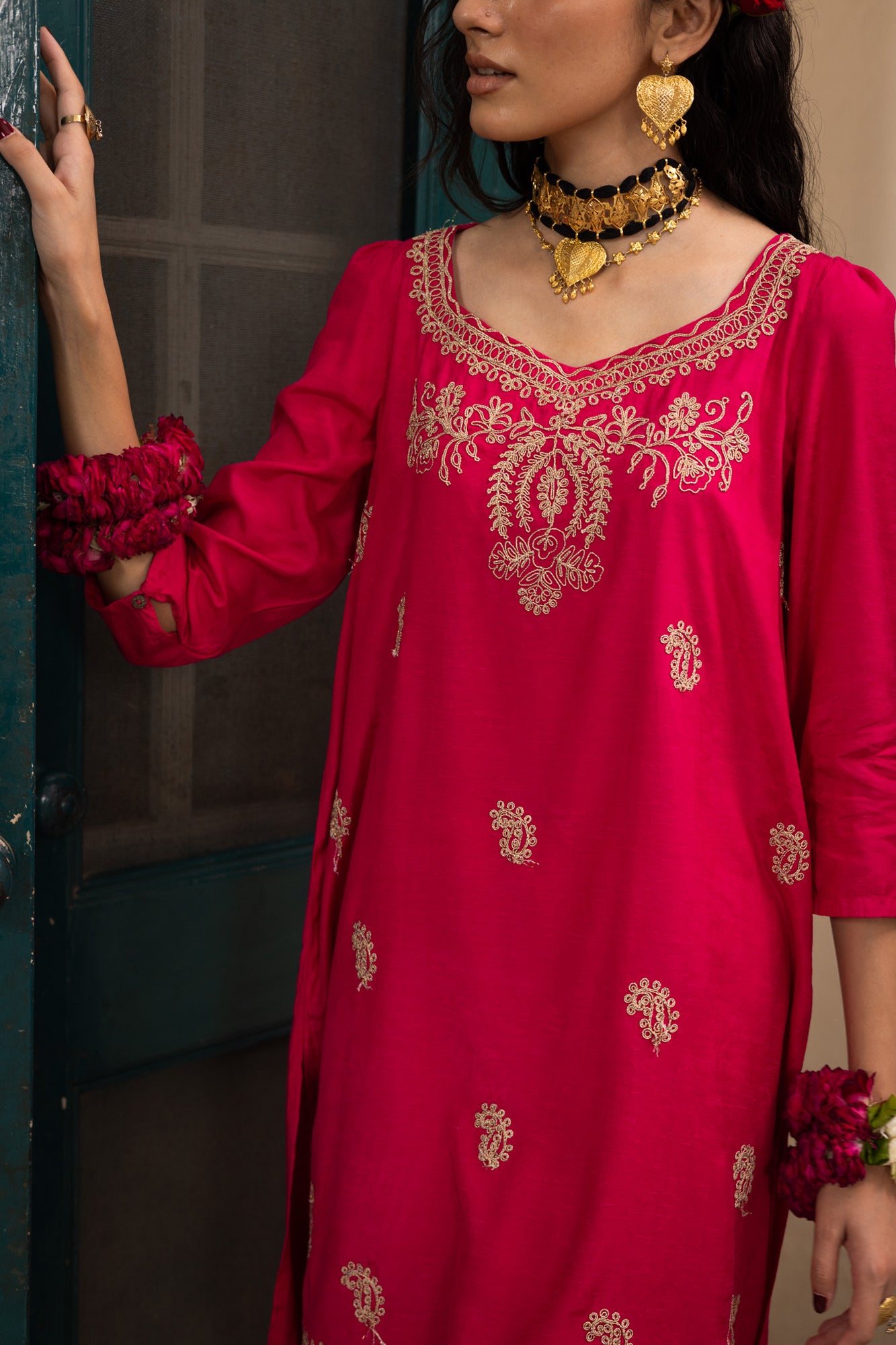 Primrose Embroidered Set
