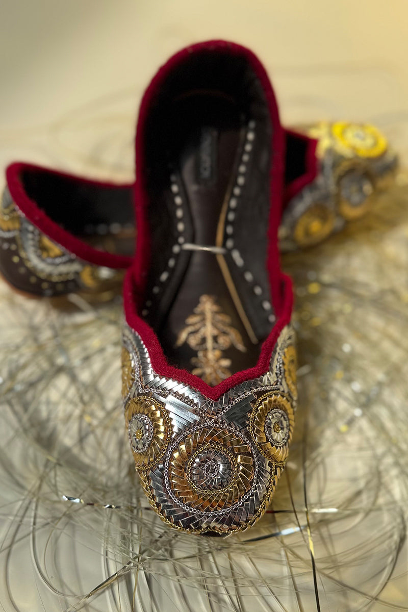 Mukaish Raqs Khussa
