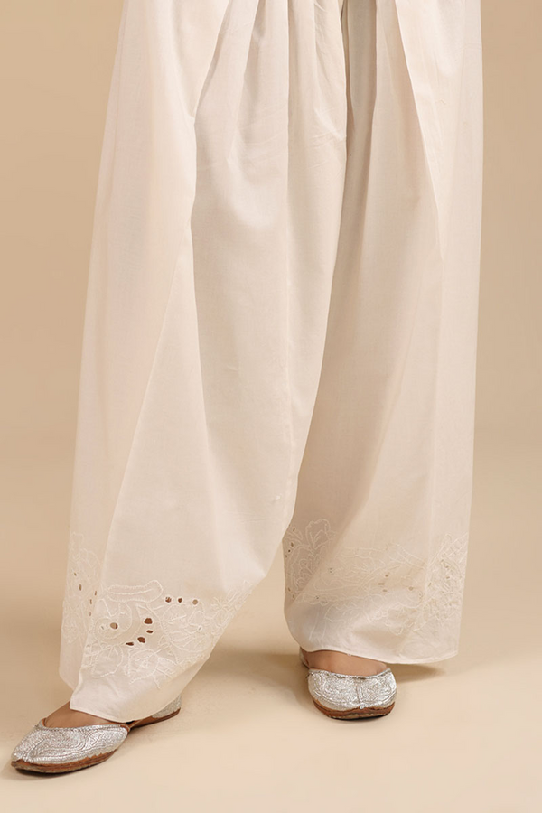 Kaaviya Classic Fit Shalwar