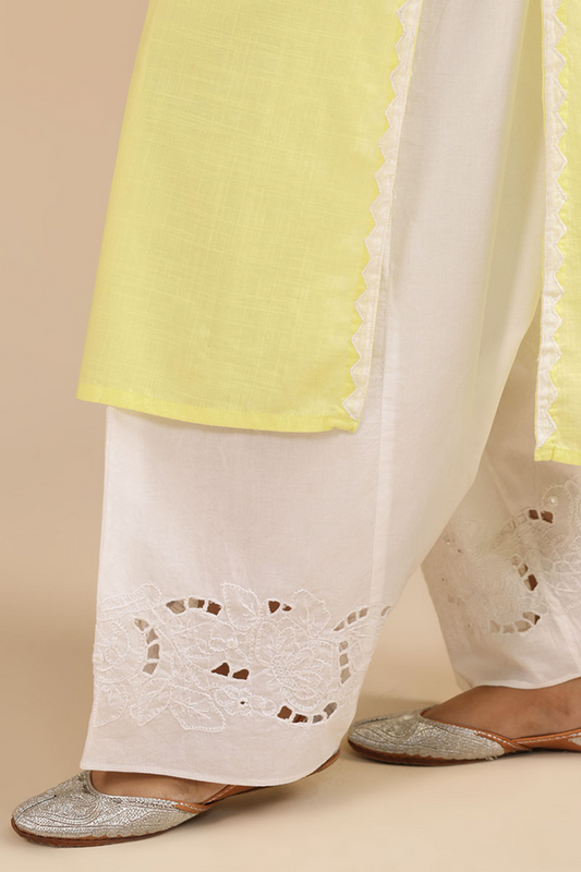 Kaaviya Classic Fit Shalwar