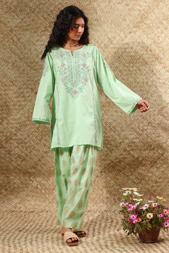 Generation Hand-Crafted Mughal Art Set, view 1
