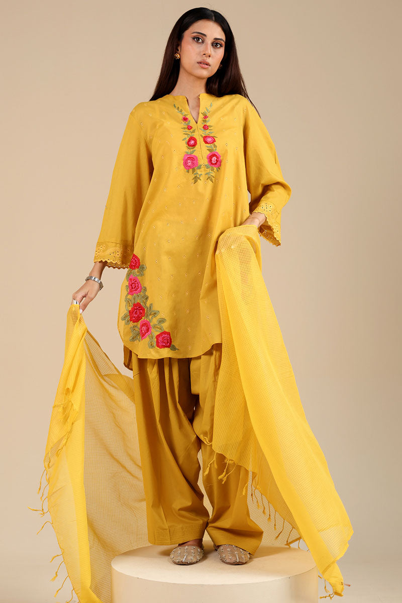 Embroidered Rosettes 3-Piece Suit