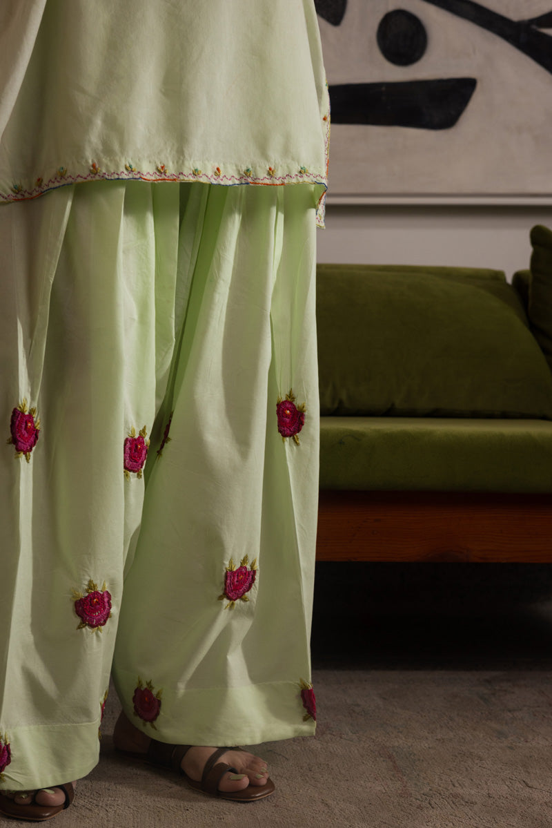 Hand-Crafted Rosettes Reverie Ensemble