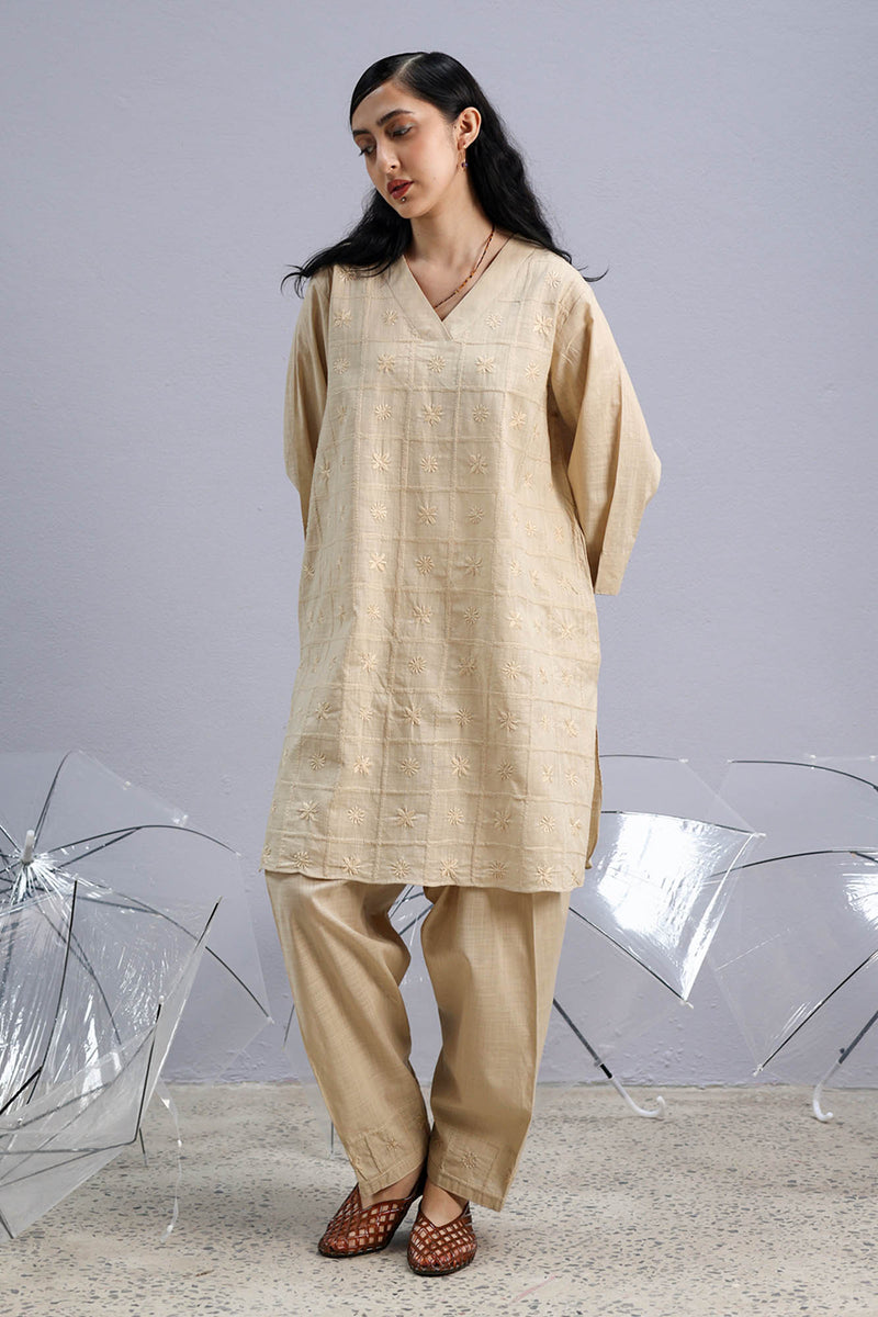 Hand Embroidered Gul Set