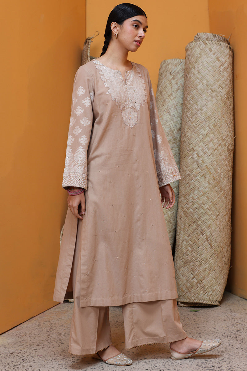 beige