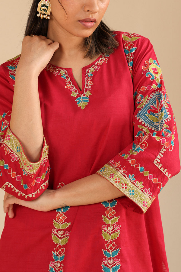 Embroidered Persian Whisper Set