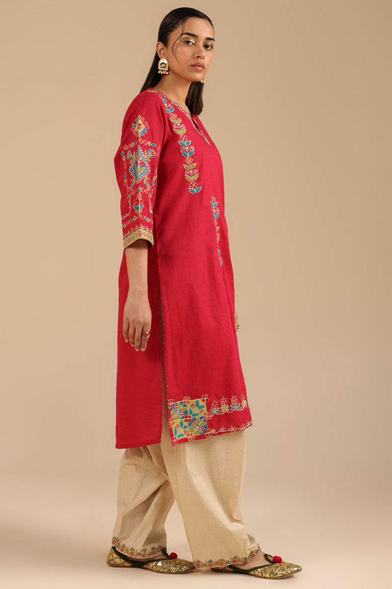 Embroidered Persian Whisper Set