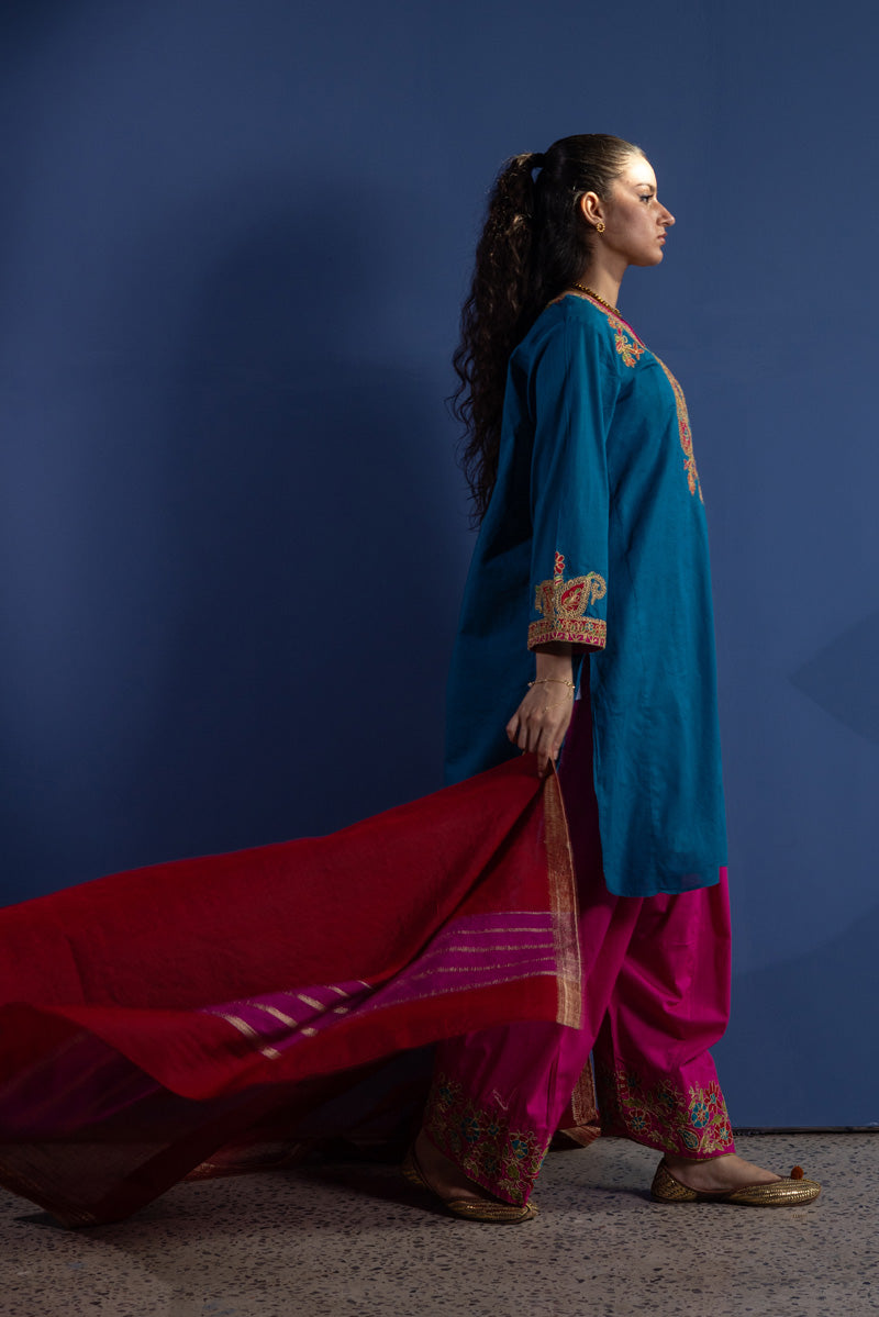 Embroidered Gulnar Set
