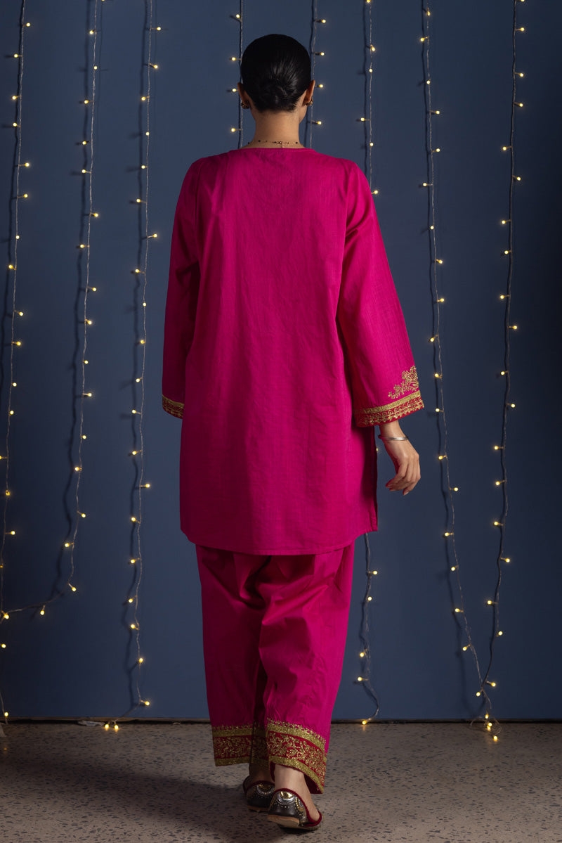 Gold Embroidered Tales Set
