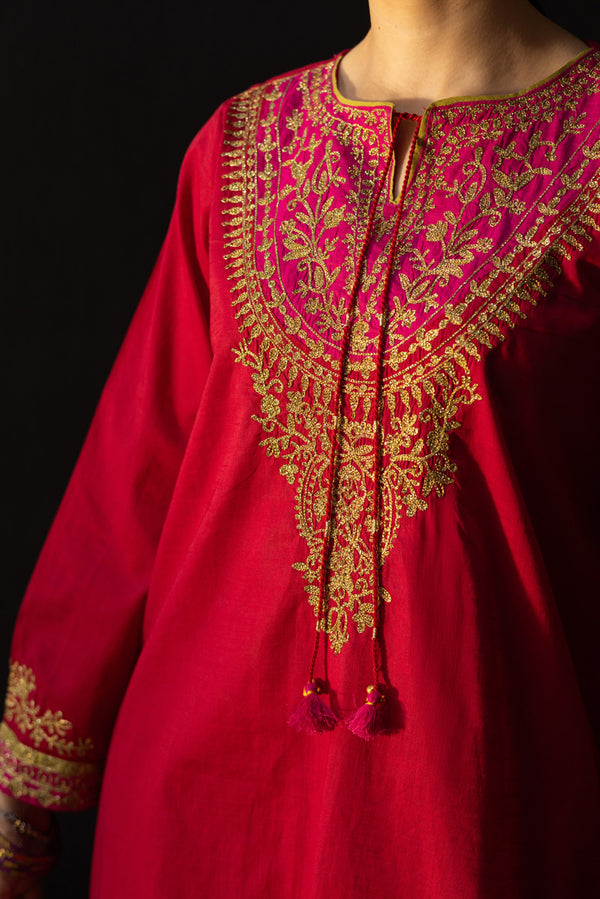 Gold Embroidered Tales Set
