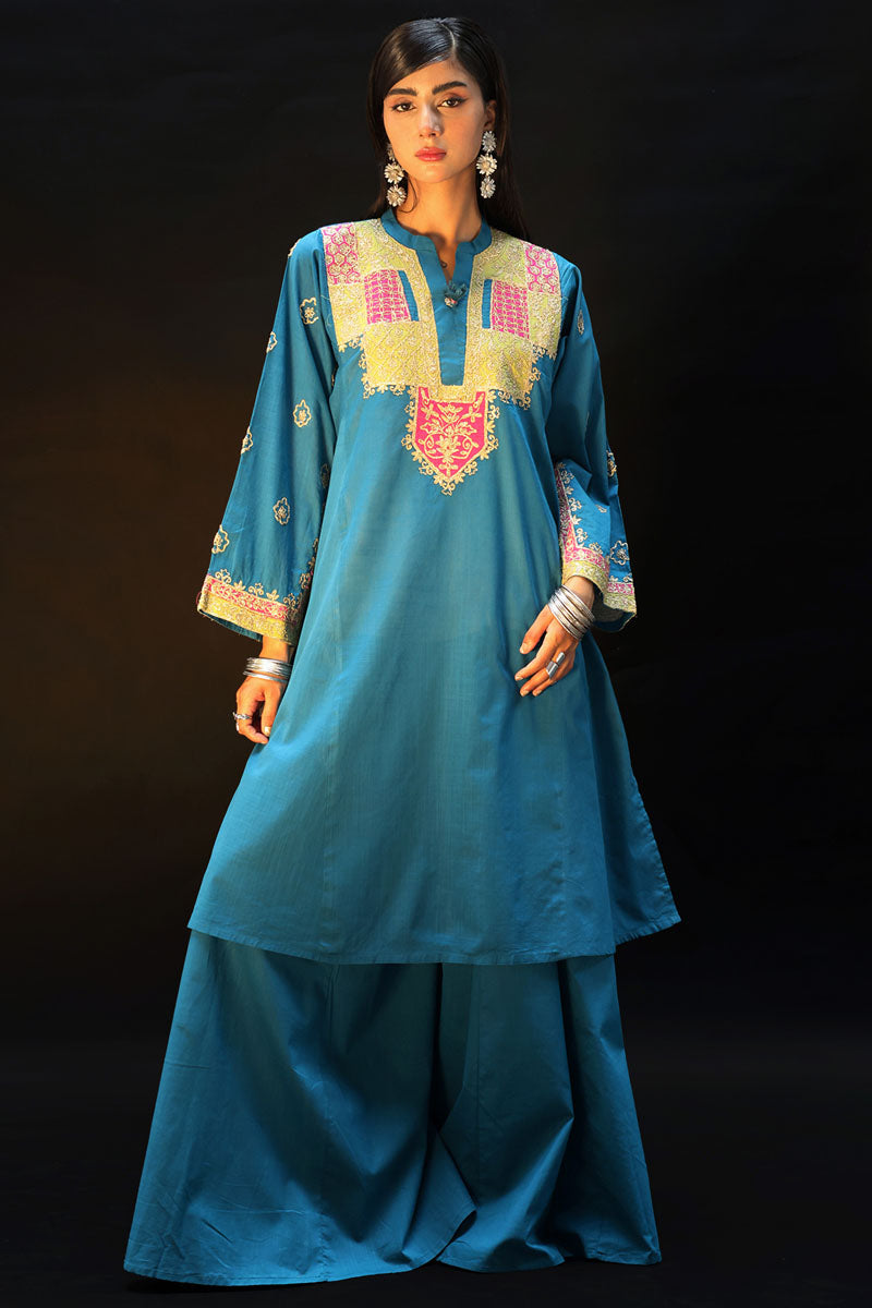 Chand Rang Embroidered Set