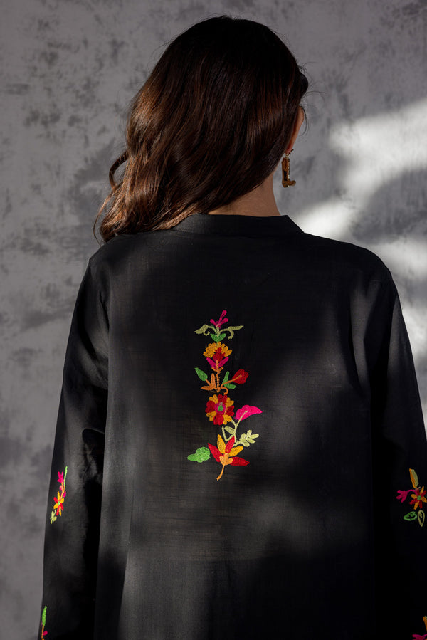 Phool Embroidered Kurta