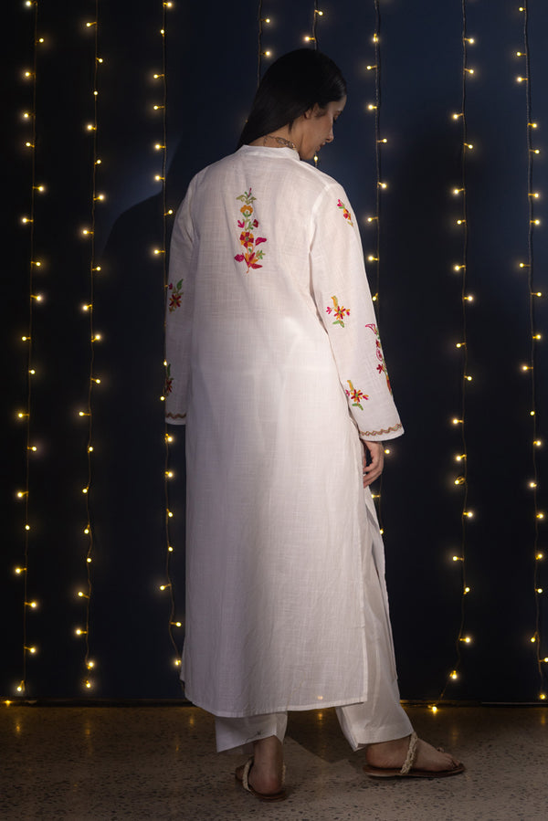 Phool Embroidered Kurta
