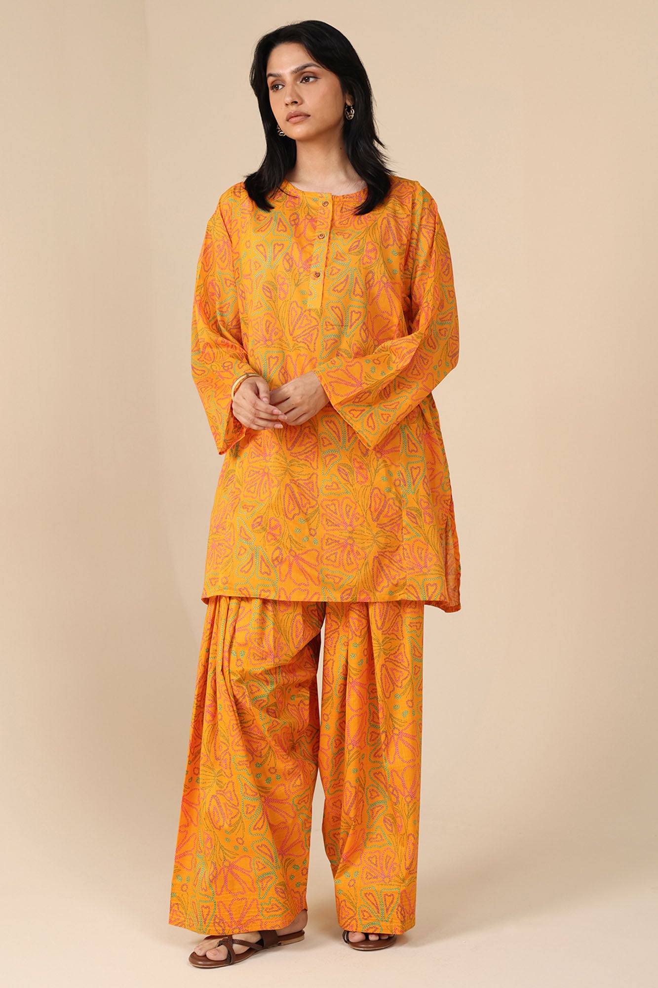 Dotted Phool Farshi Set