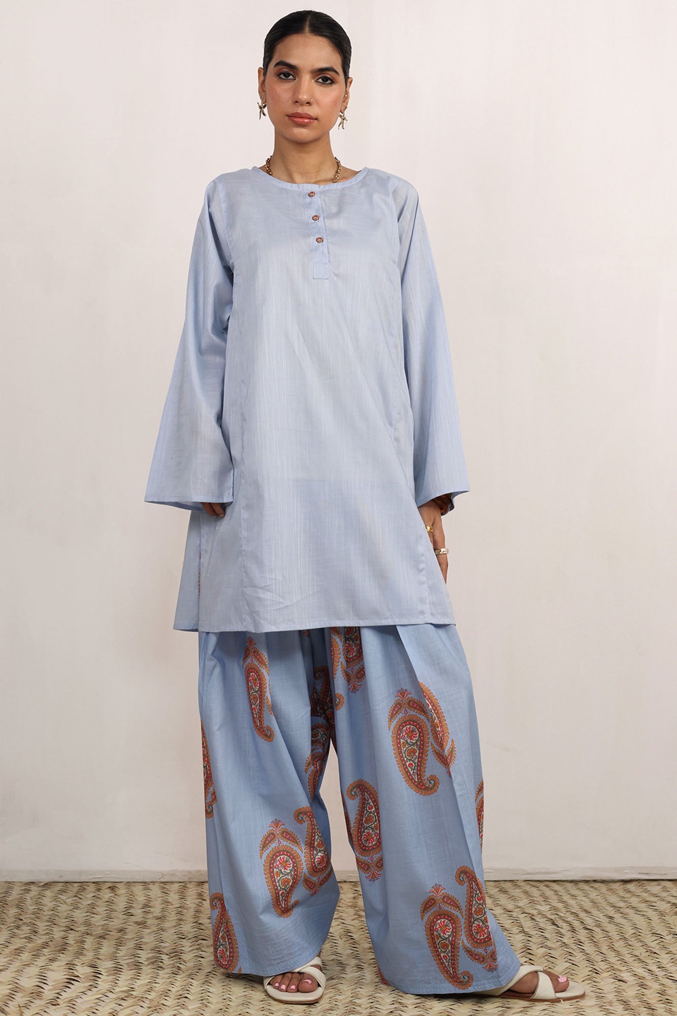 Paisley Poise Farshi Set