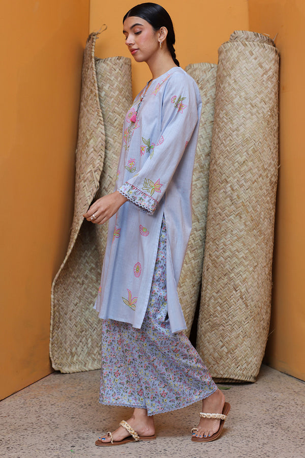 Blush Field Tassel Set