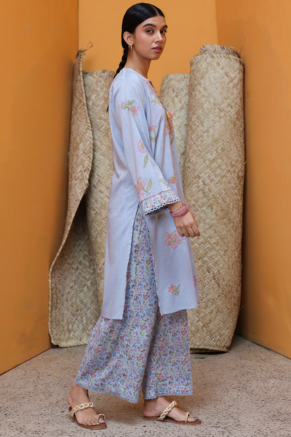 Blush Field Tassel Set