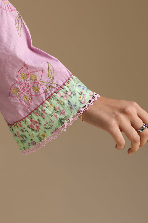 Blush Field Tassel Set