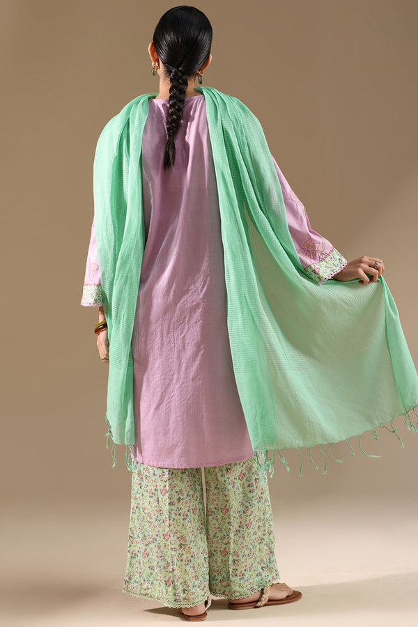 Blush Field Tassel Set