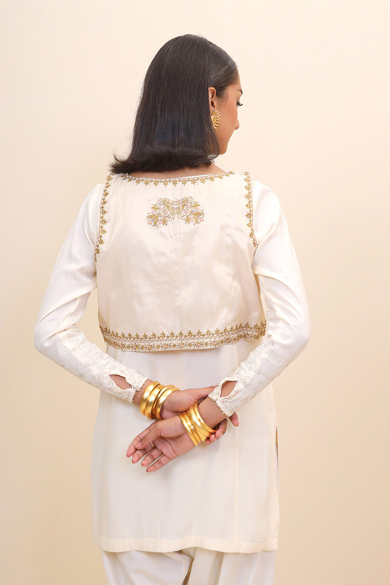 Shokh Nigah Ivory Koti