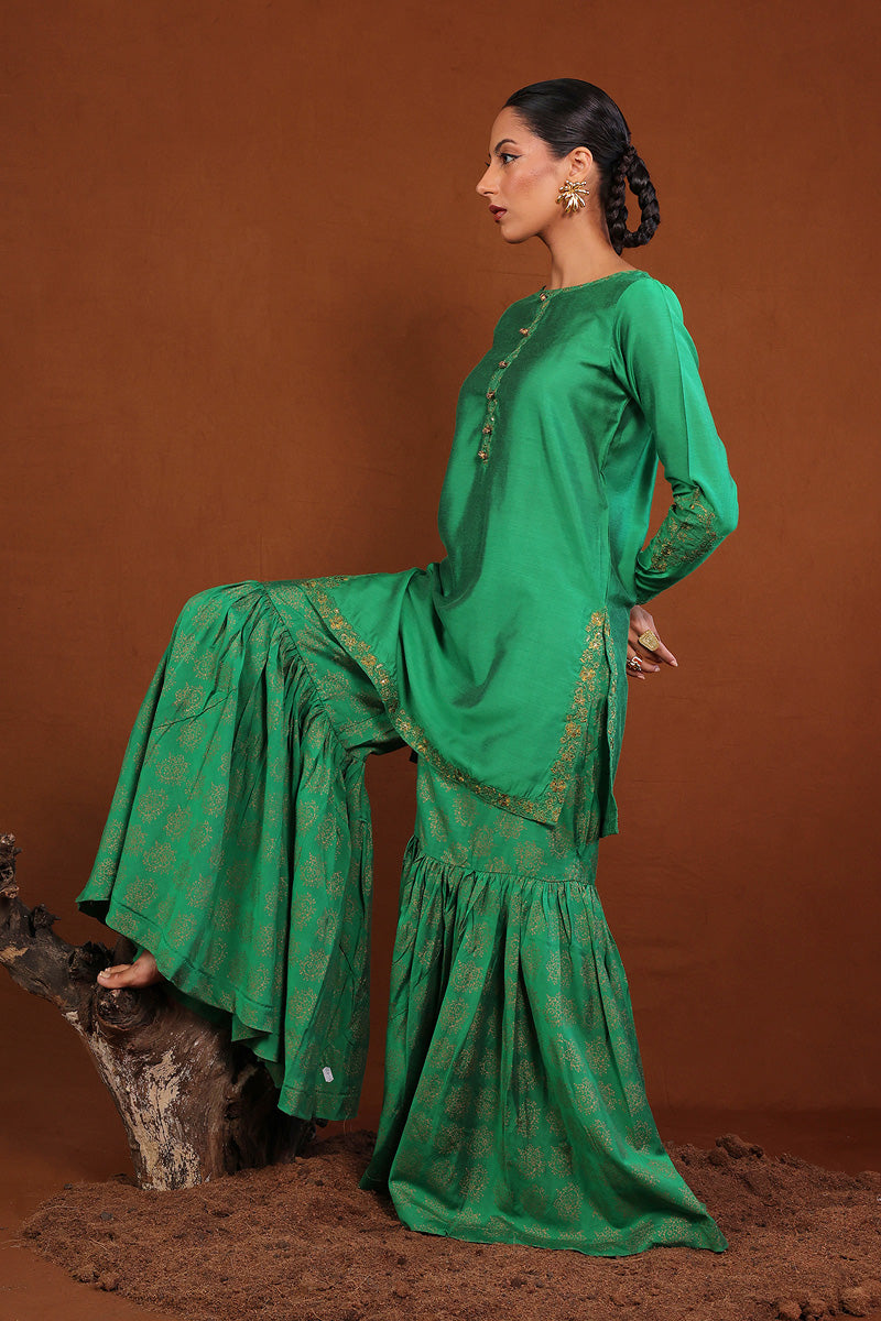 Musawirana Embroidered 2 Piece Set