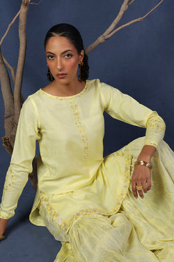 Musawirana Embroidered 2 Piece Set