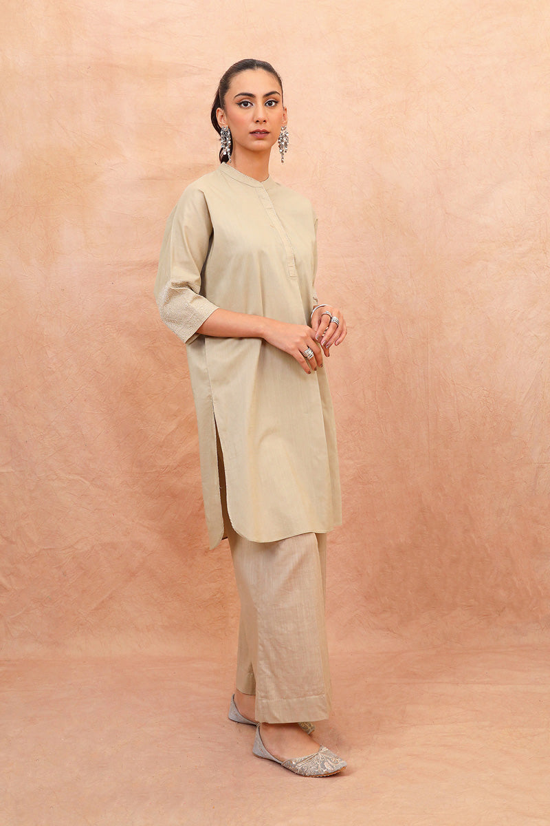 beige