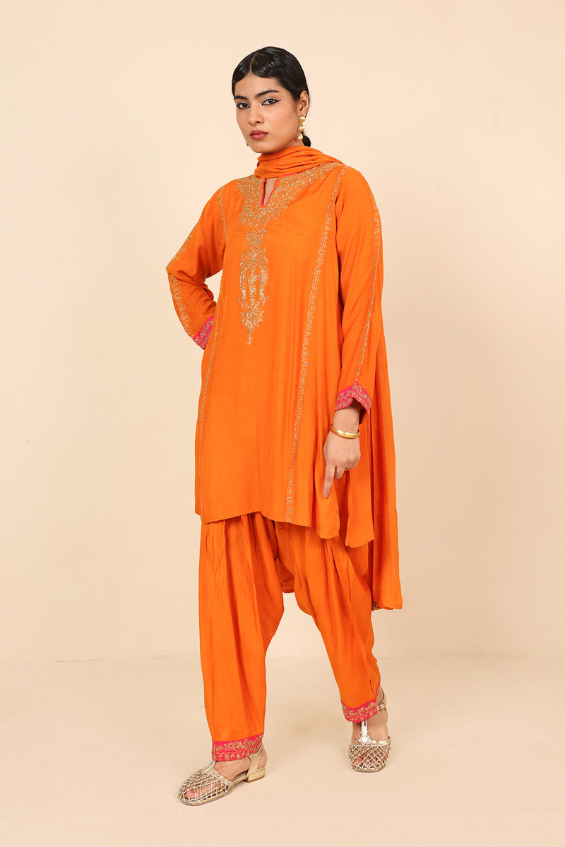 Dilkash Bahar Bano 3 Piece Suit