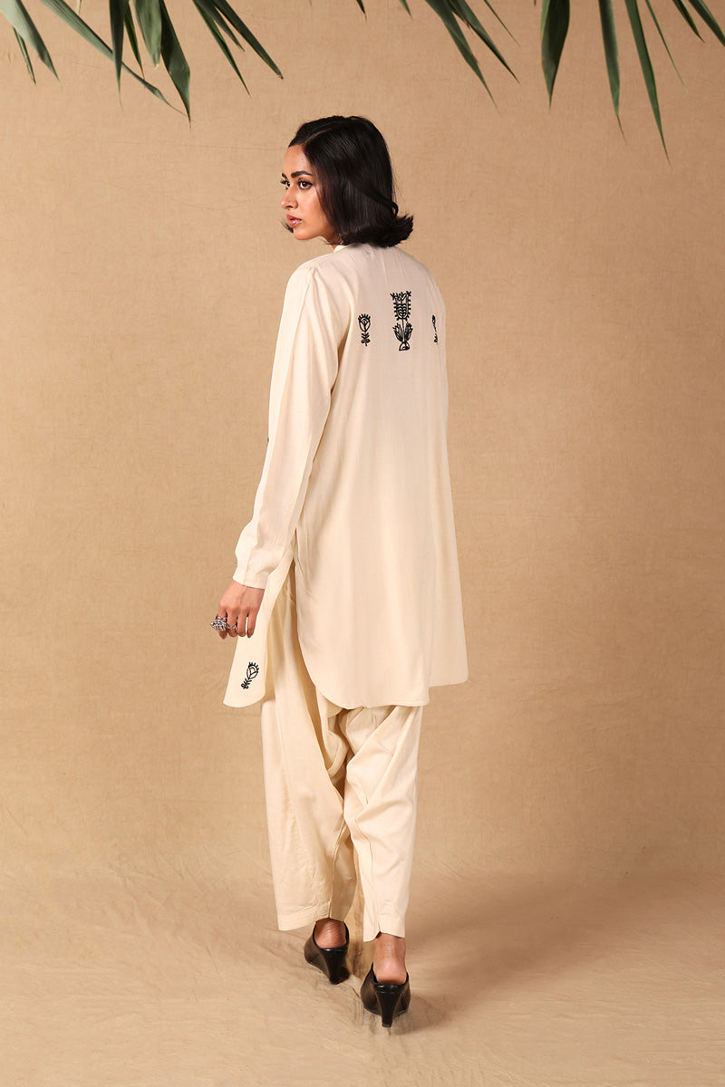beige