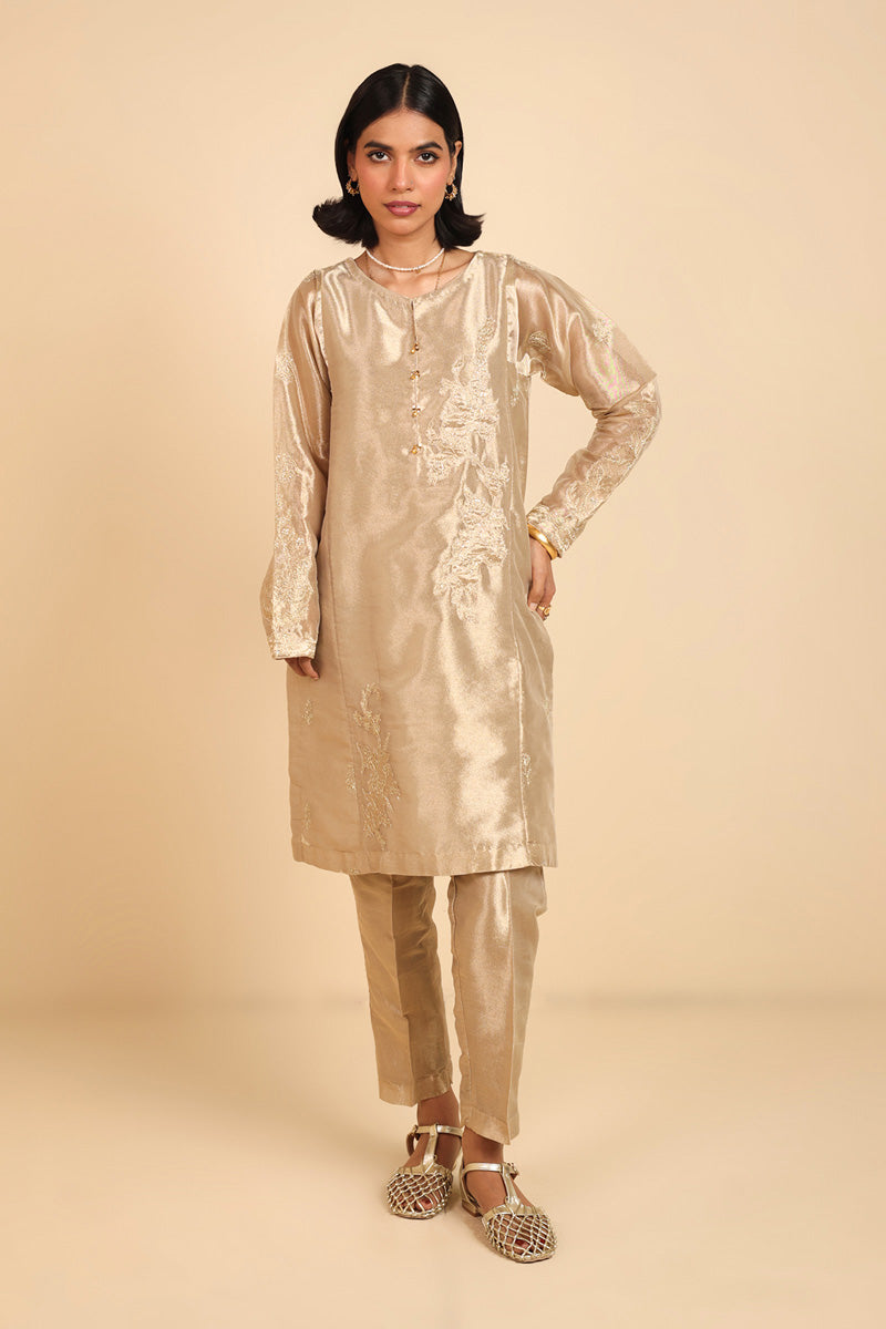 Sunehri Chadder Zarri suit