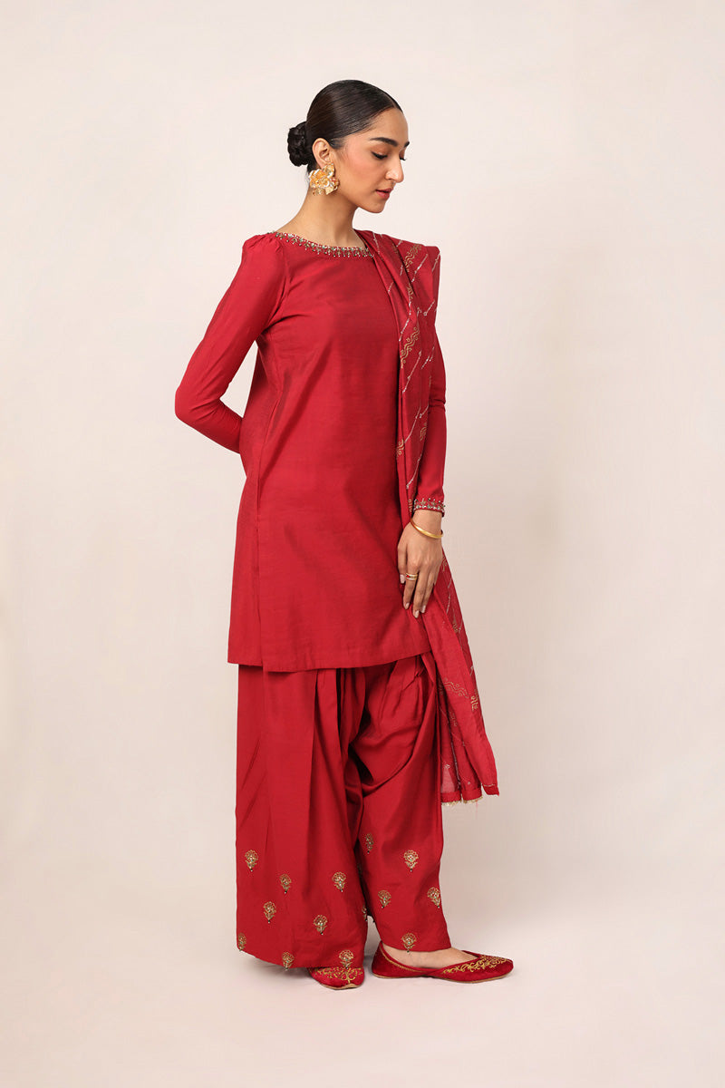 Chaand Baali Ruby Suit