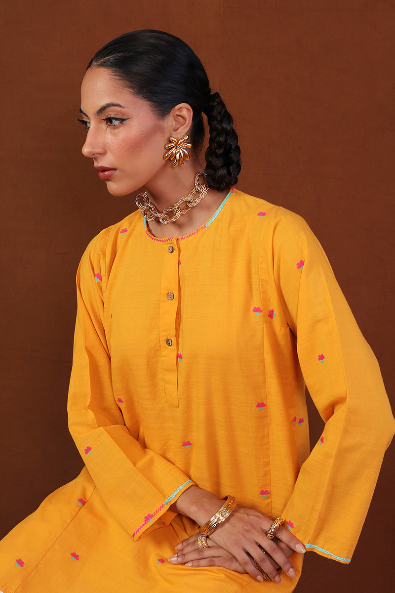 Khaddiyan Kurti