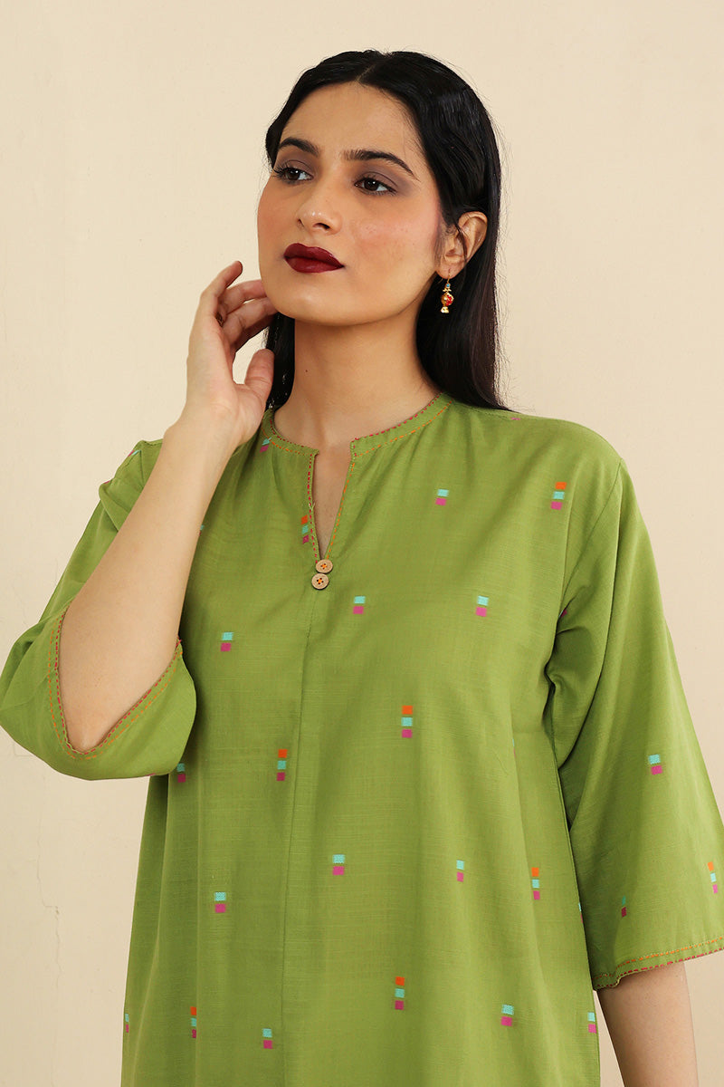 Khaddiyan Buttoned Kurta