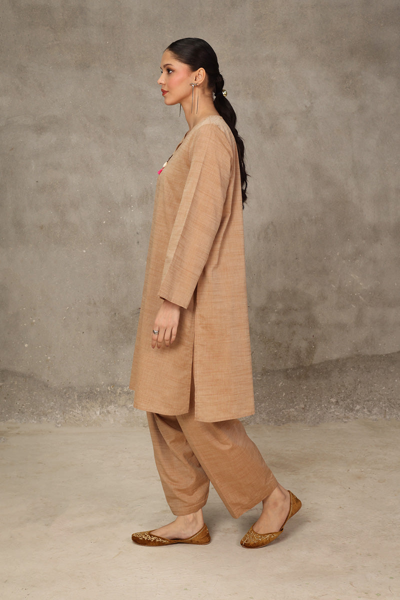 beige