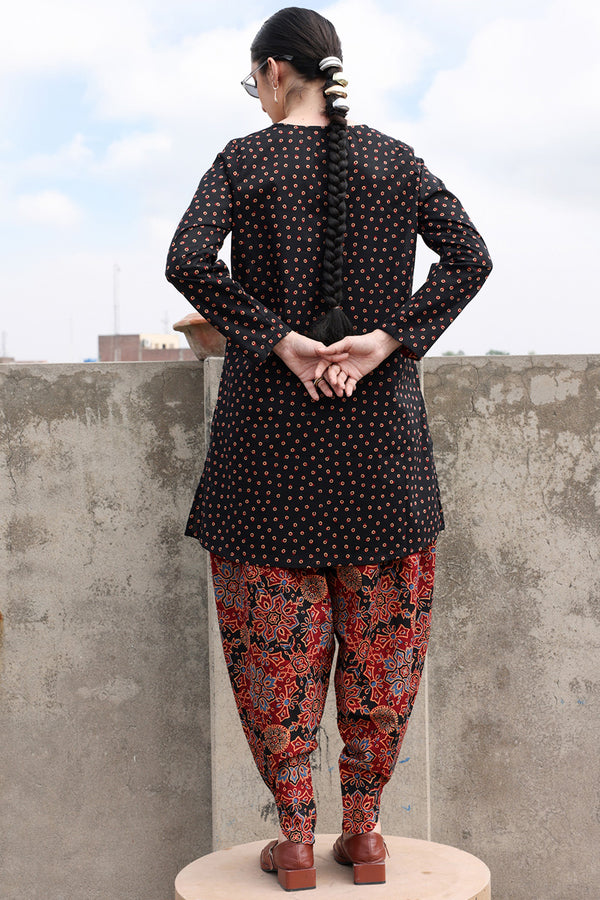 Rang-E-Ajrak Duo-Set