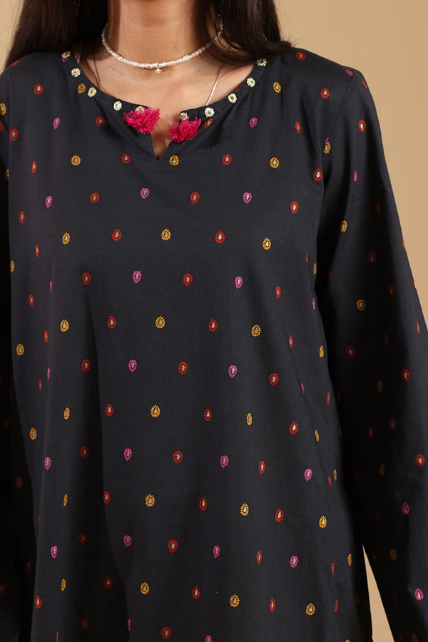 Zeenat Ember Tassel Set