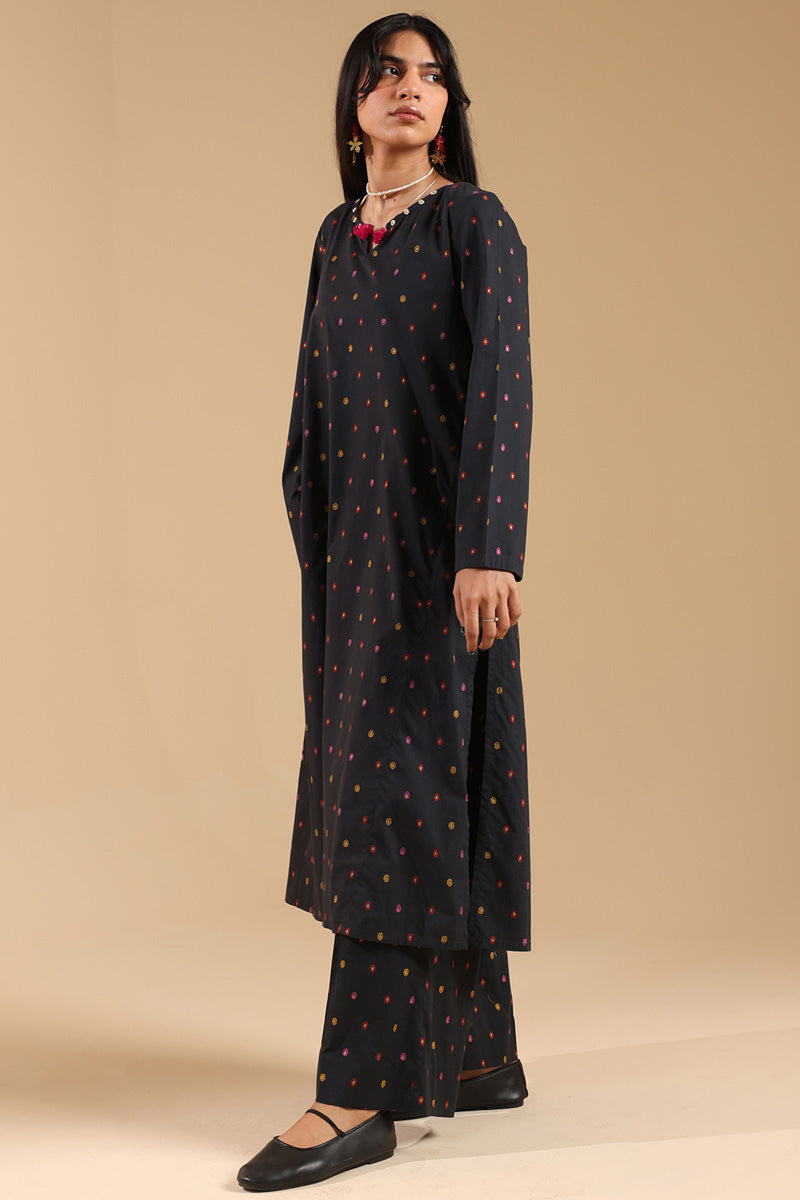 Zeenat Ember Tassel Set