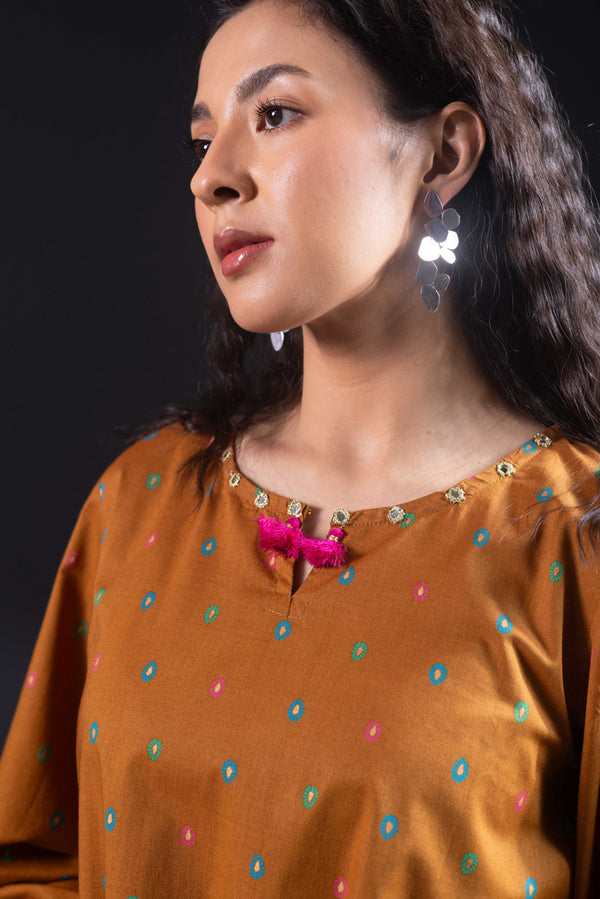 Zeenat Ember Tassel Set