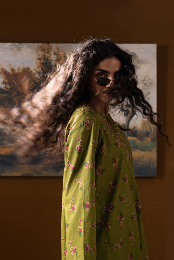 Gilded Polish Garden Set