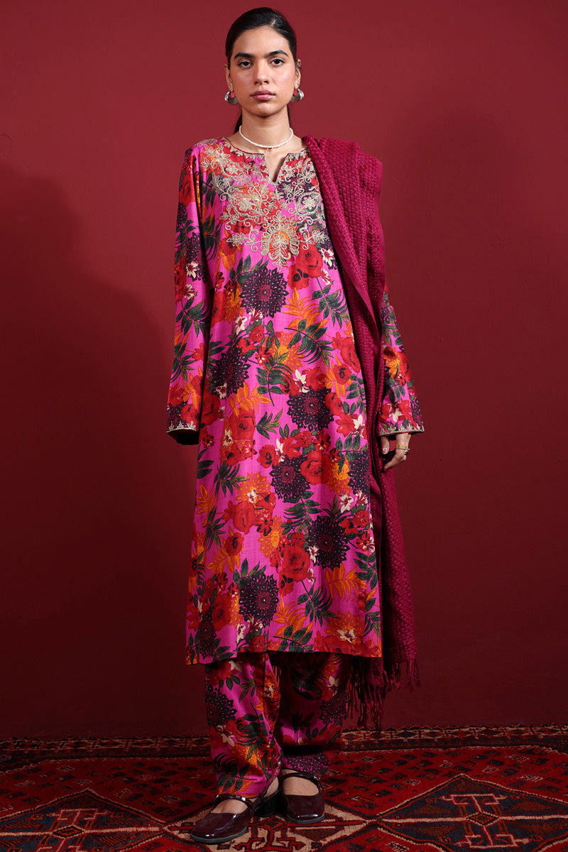 Vibrant Roses Gilded Set