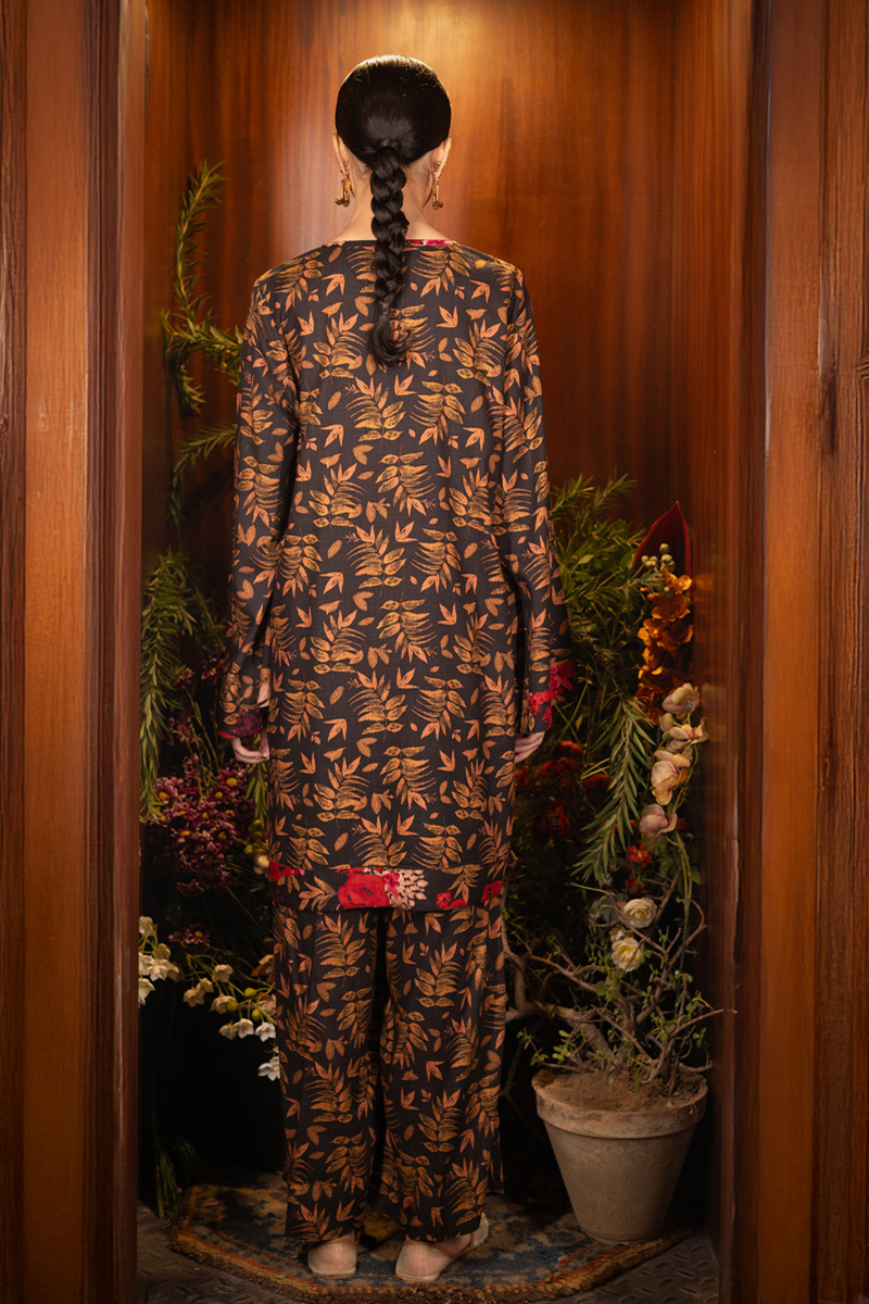 Vibrant Roses Leaf Set